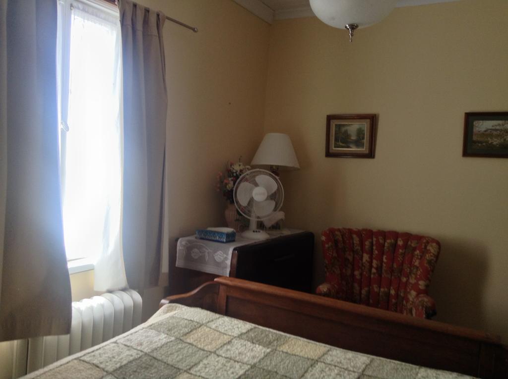 Gil Ann Bed & Breakfast Saint-Andre-Avellin Luaran gambar