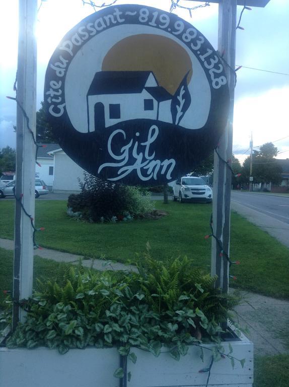 Gil Ann Bed & Breakfast Saint-Andre-Avellin Luaran gambar