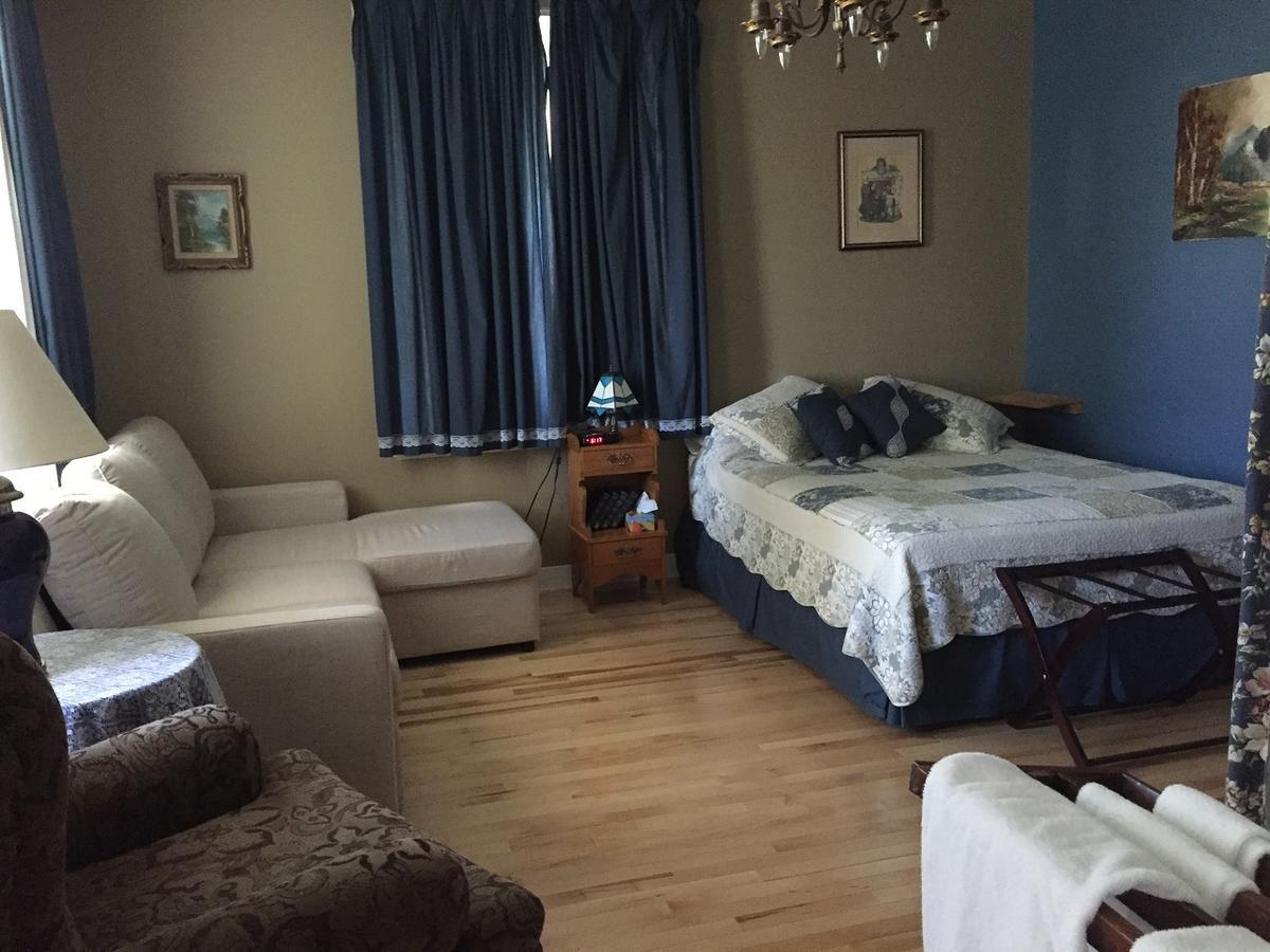 Gil Ann Bed & Breakfast Saint-Andre-Avellin Luaran gambar